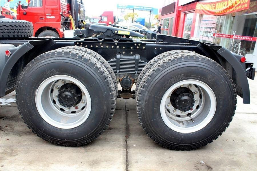 Hot sale 350hp Isuzu brand GXZ 6*4 heavy duty tractor truck