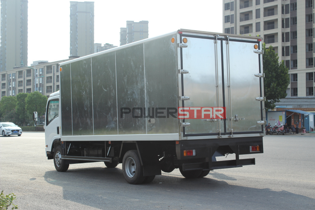Hauling truck Isuzu Elf Aluminum Closed Cargo Van Trucks