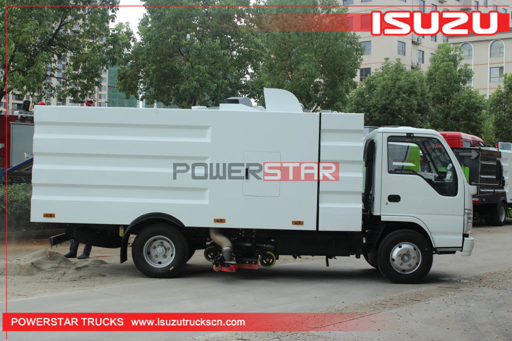 ISUZU ELF Vacuuming Sweeper Strong Suction Road Vacuum Cleaner Road Cleaning Vehicle