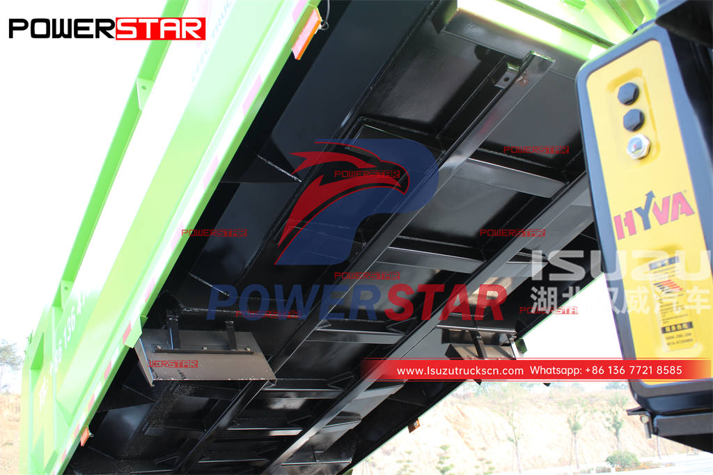ISUZU GIGA 6×4 dumper lorry on special offer