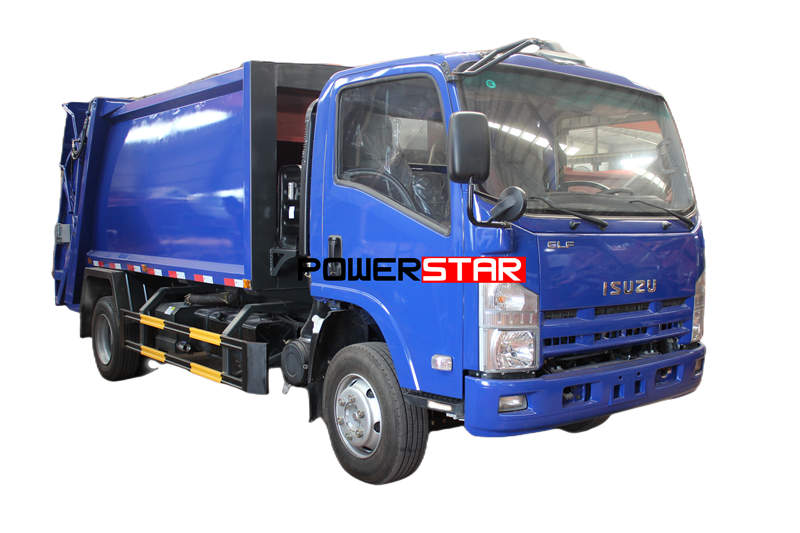 Isuzu 700P garbage compactor truck