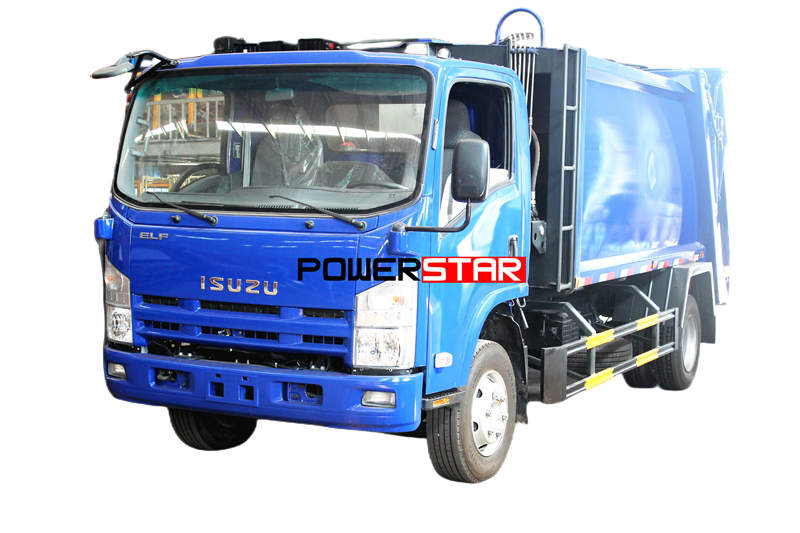 Isuzu 700P garbage compactor truck