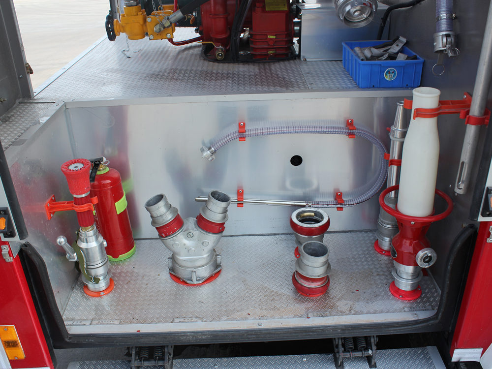 Isuzu fire engine