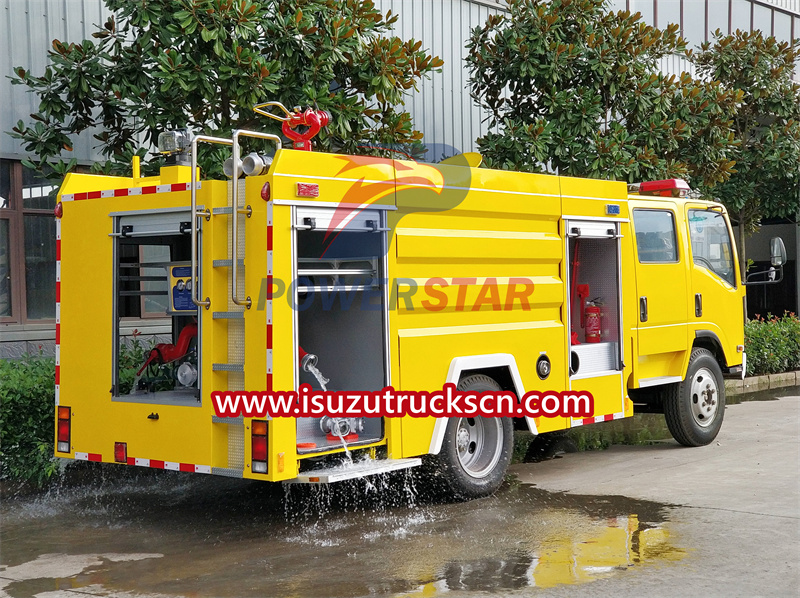 Isuzu fire truck ELF
