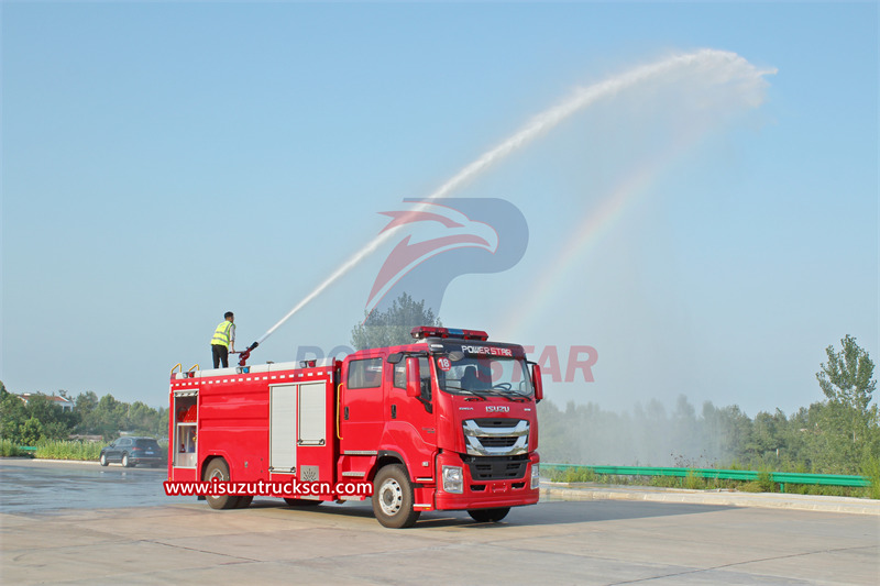 Isuzu fire engine giga