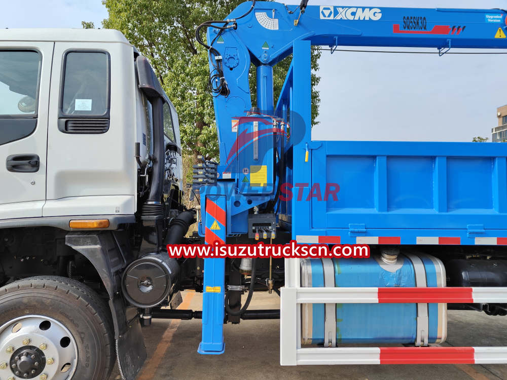 New used Boom crane on Isuzu FVR 4x4 Cargo Truck