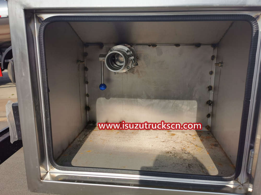 Isuzu Stainless steel potable Clean Water Delivery Truck