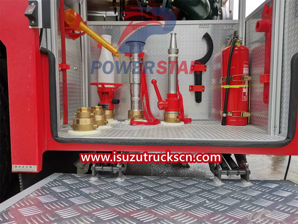 isuzu fire truck