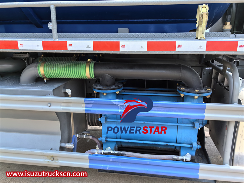 isuzu giga vacuum tanker truck