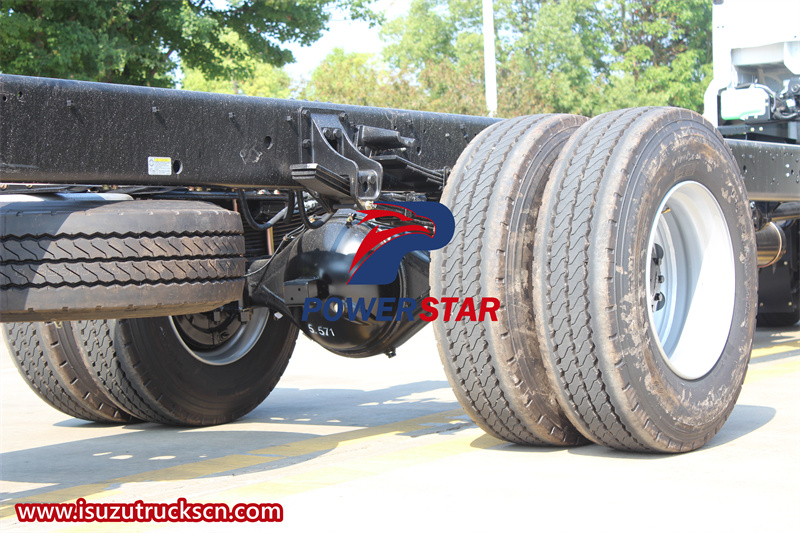  Isuzu FTR GIGA 4X chassis