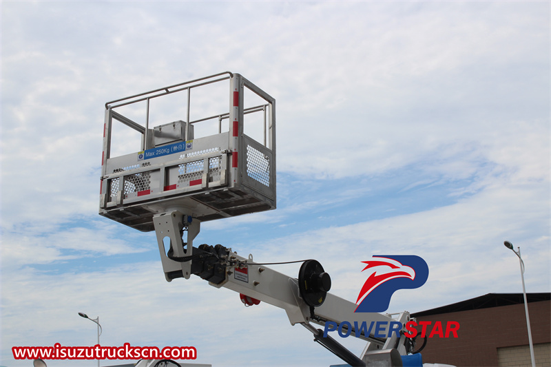 Isuzu 100P 20m telescopic platform truck bucket