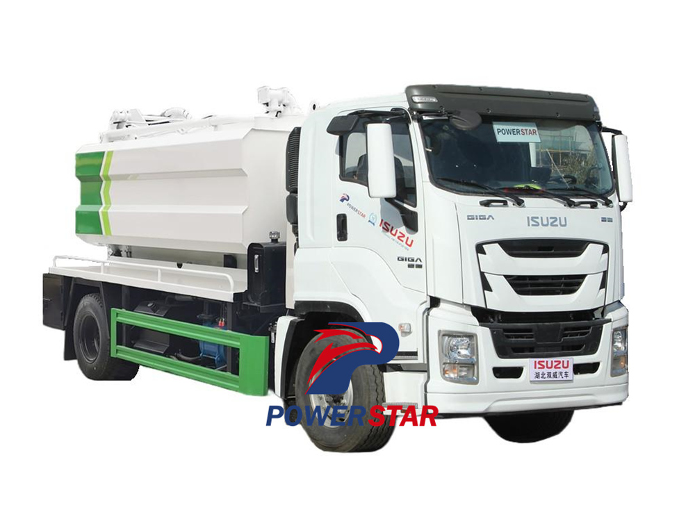 Isuzu GIGA vacuum truck with Jet Cleaner