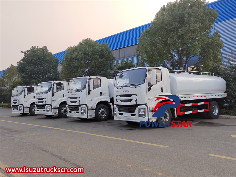 Isuzu GIGA potable water service truck
