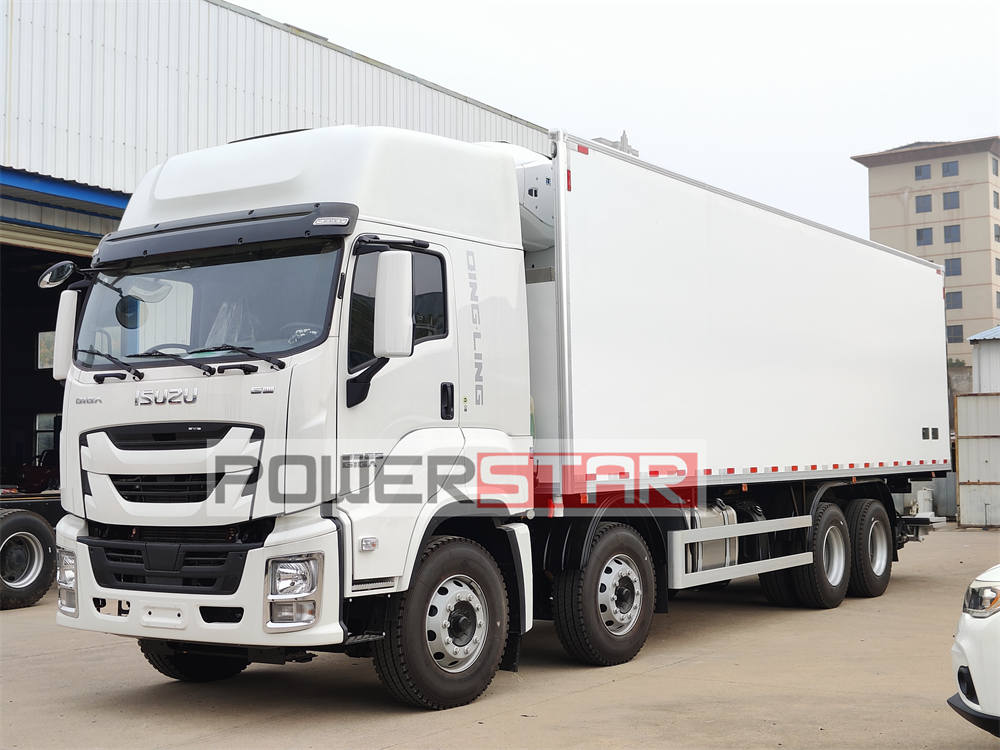Isuzu giga VC61 refrigerated freezer truck