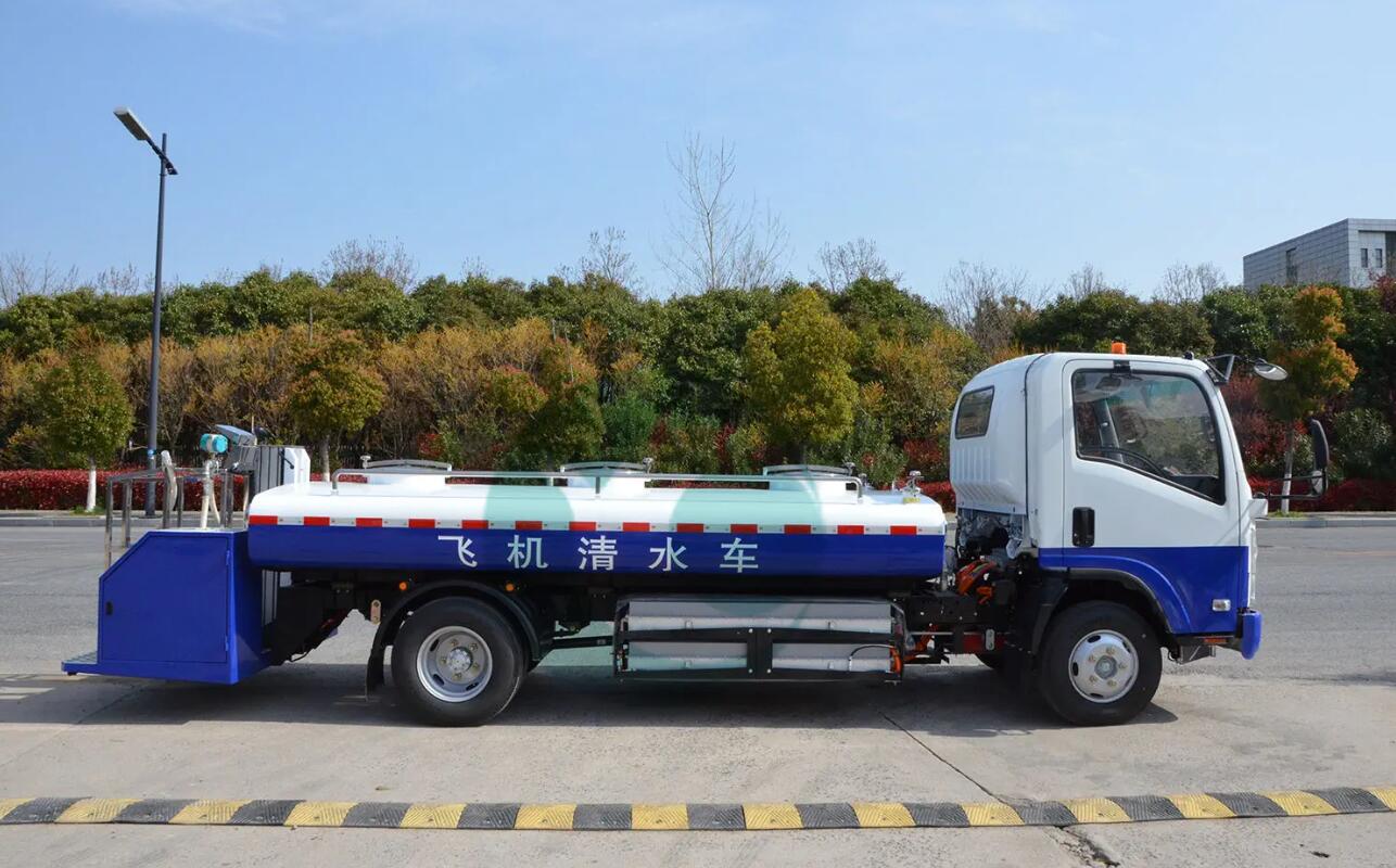 Electric Isuzu Aircraft Airport Water Truck