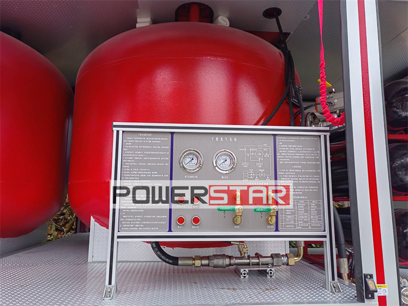  ISUZU NPR dry powder nitrogen fire truck