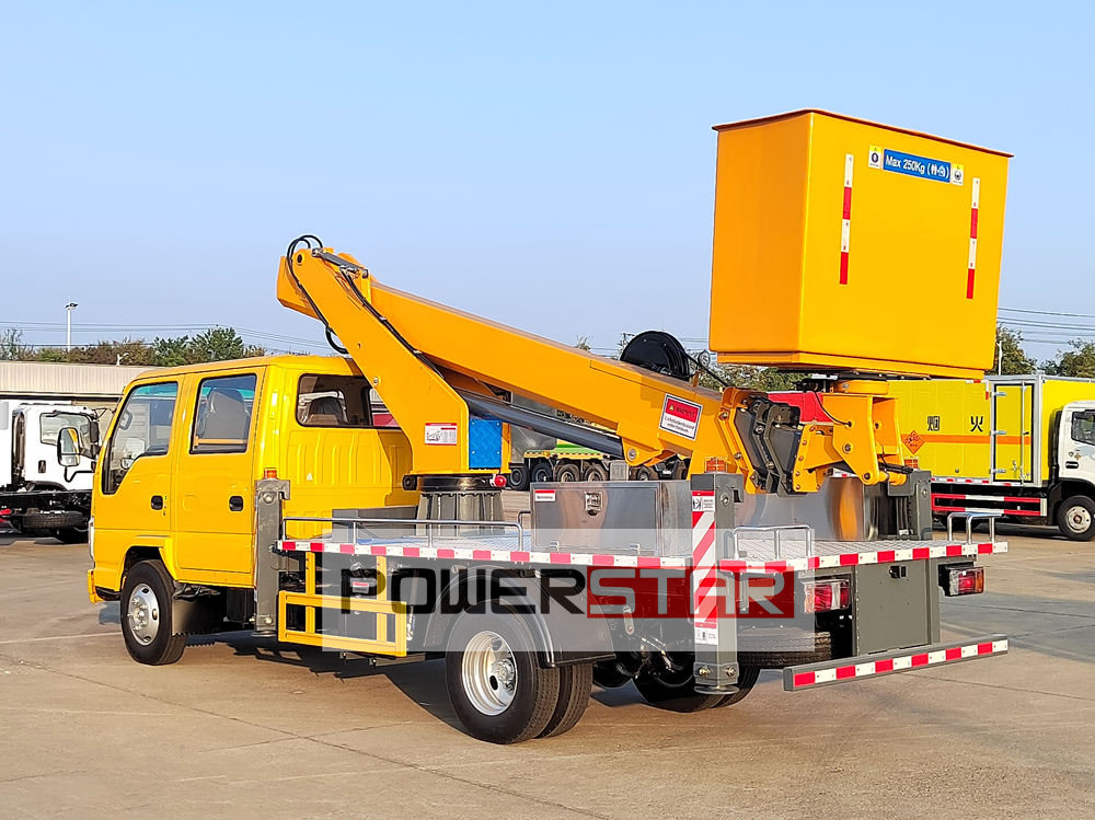 Isuzu lifting platform truck