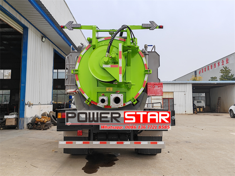 Isuzu FTR truck sewer jetters